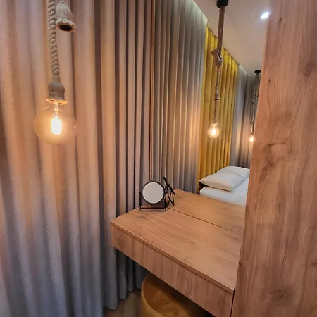 Blackstar Apartment *